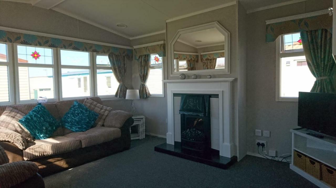 Elegance On Eastgate Villa Ingoldmells Exterior photo